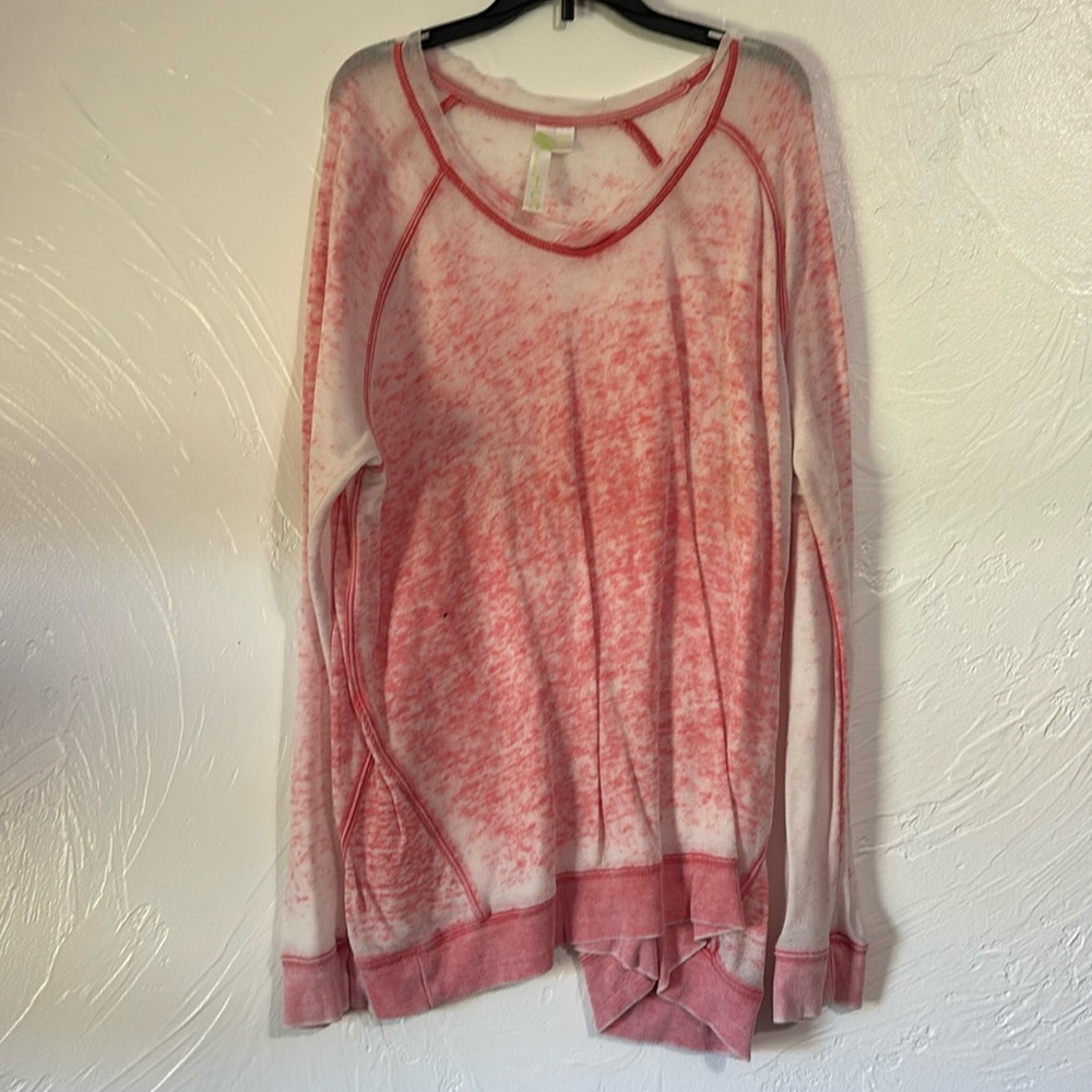 Women’s light weight sweatshirt